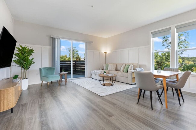 Building Photo - 28294 Ferry Rd Unit ID1366984P