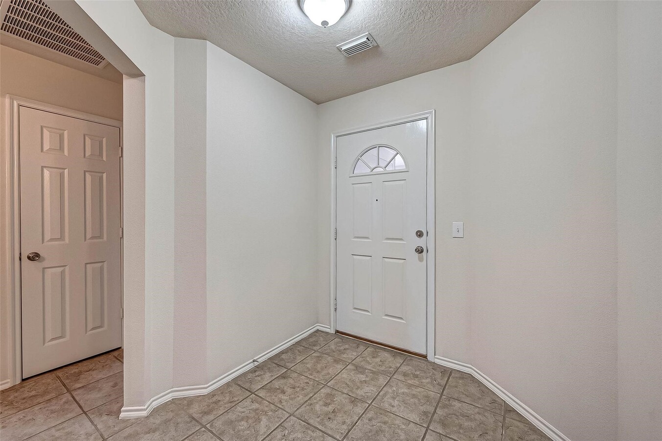 Photo - 10607 Sugar Trace Dr