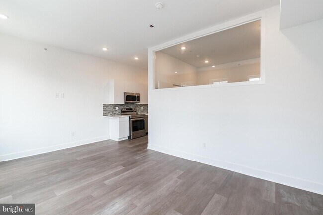 Photo - 813 N Broad St Unidad 213