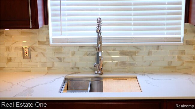 Photo - 3551 W 14 Mile Rd Unit 3