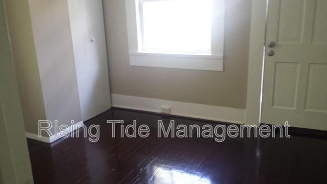 Photo - 8300 Vassar Ave Unidad B