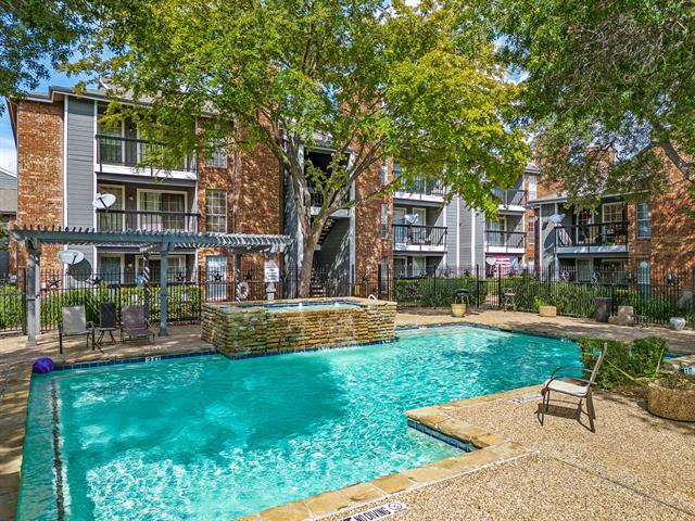 Photo - 18333 Roehampton Dr Unit 418