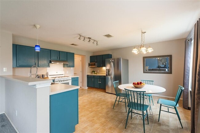 Photo - 1329 Amberwood Loop