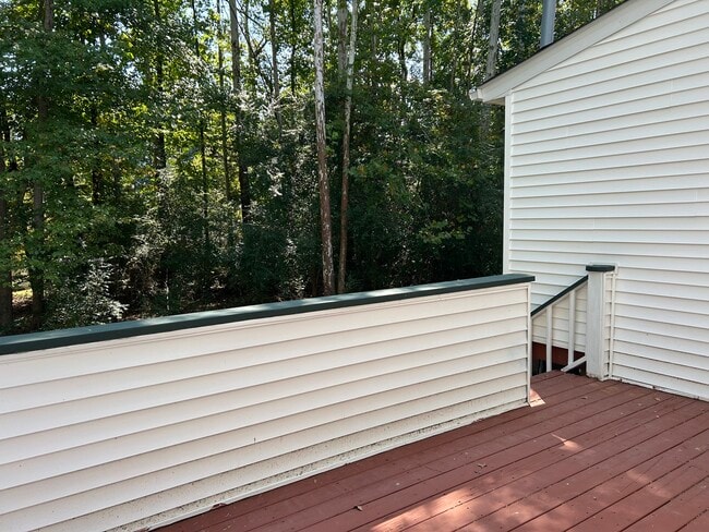 Photo - 114 Pickett Ln