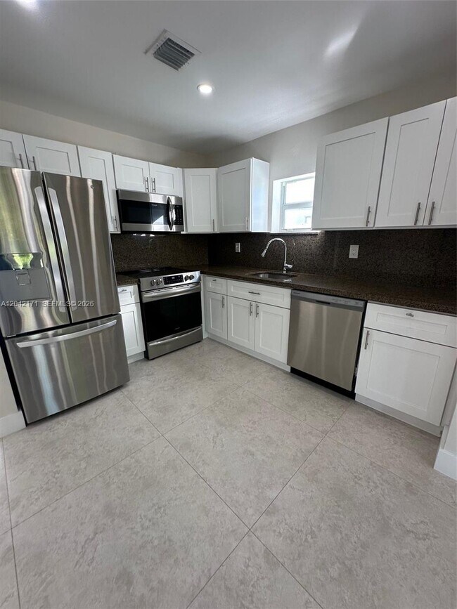 Photo - 4924 SW 131st Ave
