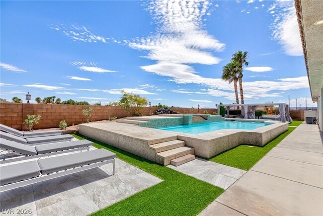 Photo - 6525 Ponderosa Way