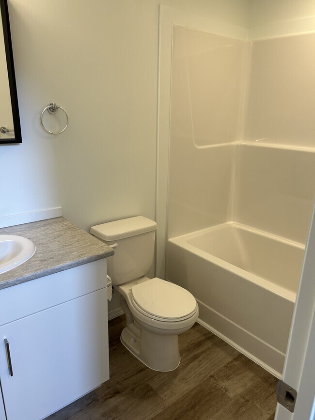 Photo - 11820-11861 61 St NW Unit Bsmt G4