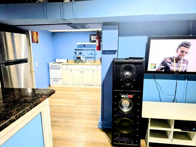 Photo - 913 Franklin Ave