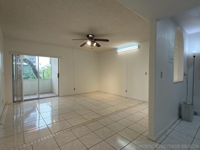 636 NW 13th St Unit 0140