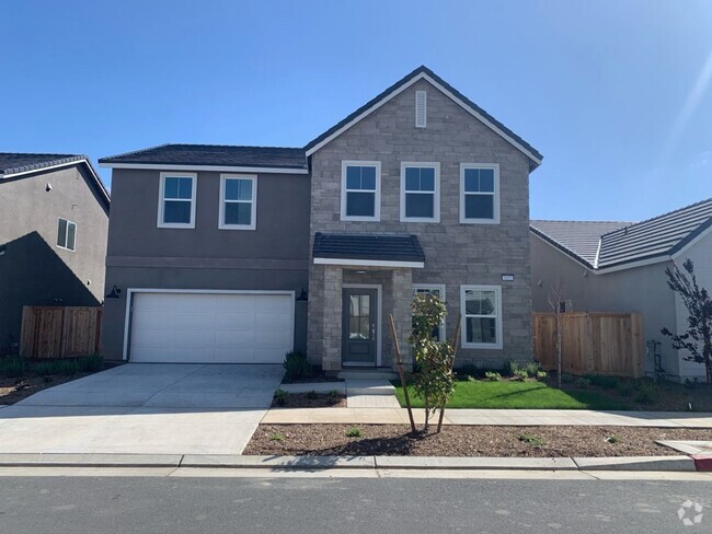 Building Photo - 5 bedroom 4 bath availble now in The Ranch... Rental