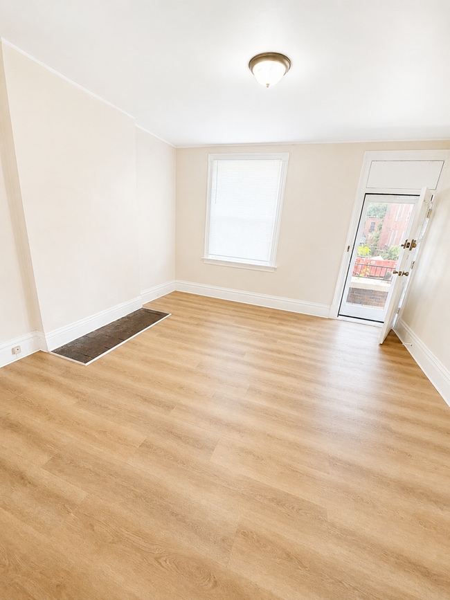 Photo - 3001-3003 Osage St. Unit 3001
