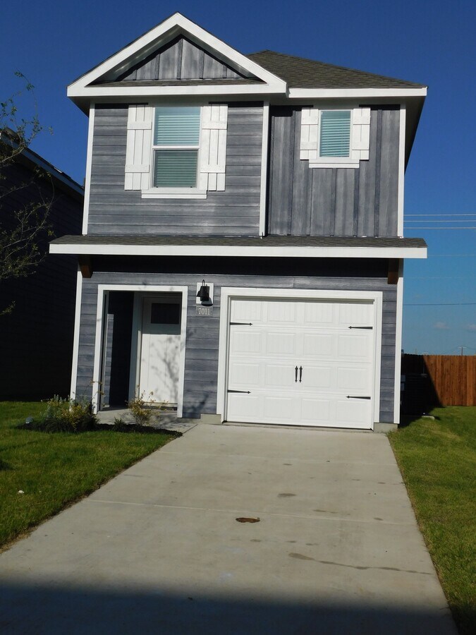 Photo - 7011 Jessamine Dr