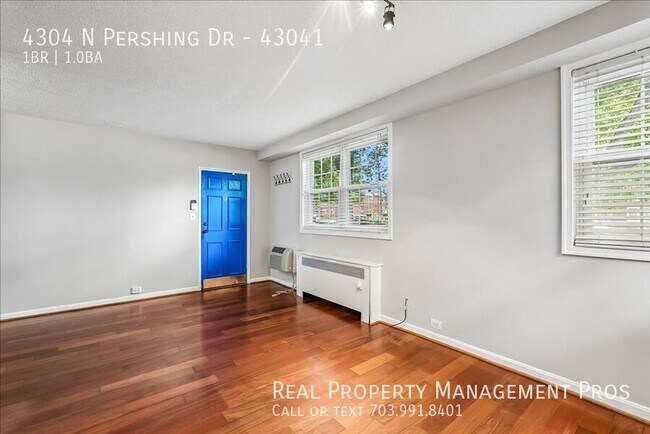 Photo - 4304 N Pershing Dr Unit 43041