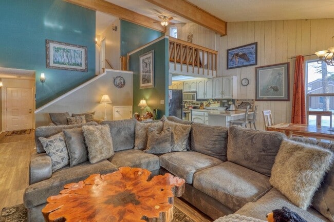 Building Photo - 160 Pinon Causeway