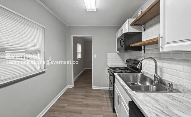 Photo - 500 Swann Dr