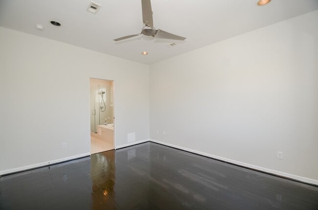 Building Photo - 1522 Blodgett St