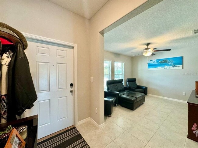 1881 Sand Daisy Pl