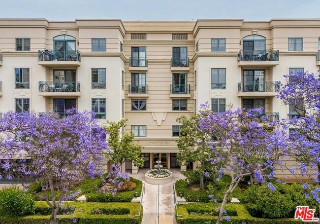Photo - 430 N Oakhurst Dr Unit 202