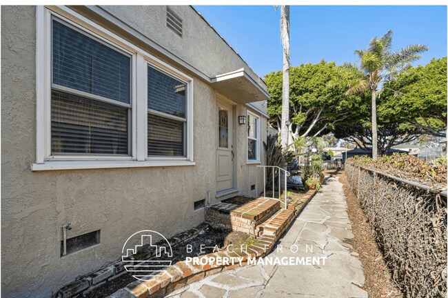 Photo - 2450 Oak St.