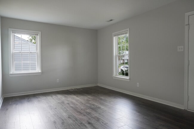 Photo - 8001 Clovertree Ct