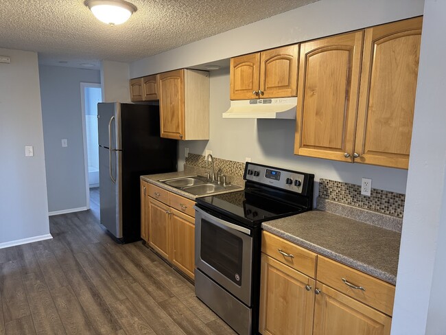 Photo - Monarch Crest