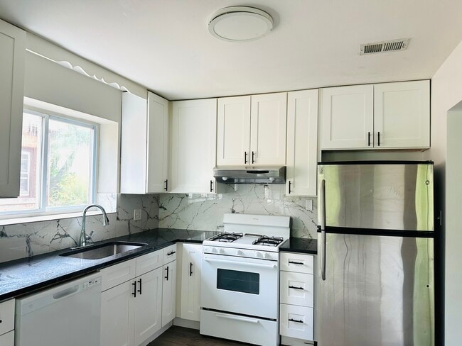 Photo - 8638 Trumbull Ave