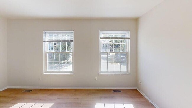 Photo - 2718 Glenbridge Ct Unit Entire