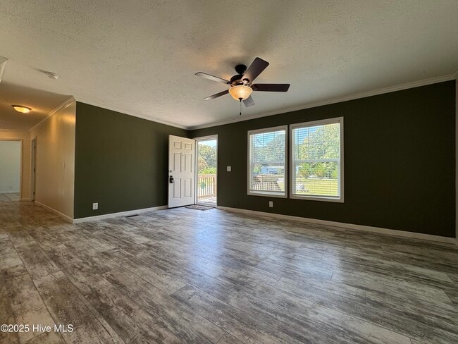Photo - 162 Sandy Creek Dr
