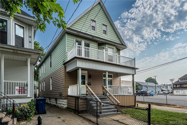 212 Lockwood Ave