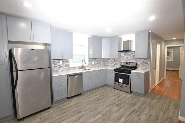 Photo - 648 Liberty Ave Unidad 2 Rental