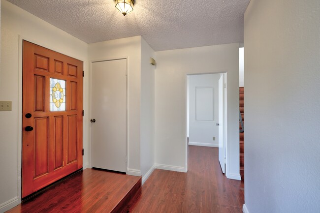 Photo - 1290 Elm Ave Townhome