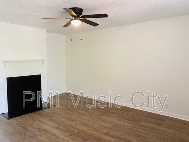 Photo - 206 Reeves St Unit B