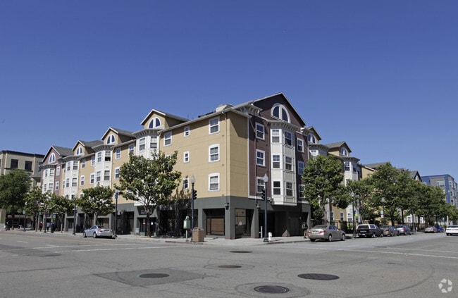 Photo - 555 10th Street Apartments