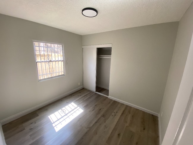 Photo - 1338 57th St Unidad 1