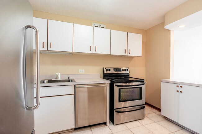 Photo - 405 N Wabash Ave