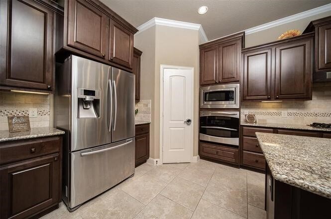 Photo - 138 S Vershire Cir