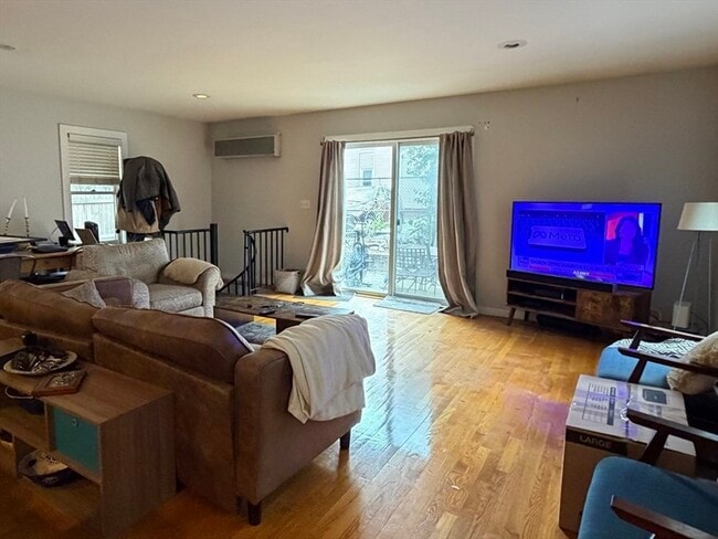 Photo - 221 Charles St Unit 1