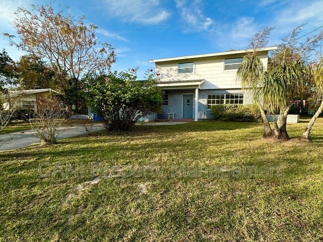 Photo - 575 E Compton Ct