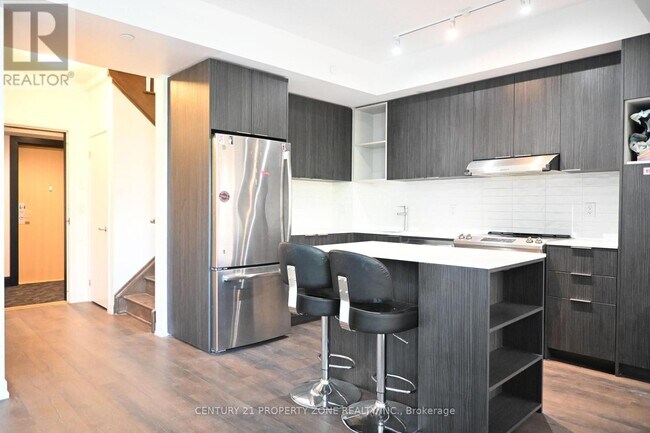 Photo - 2530 Eglinton Ave W