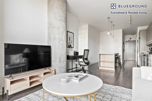 Photo - 730 W Couch Pl Unidad FL21-ID780