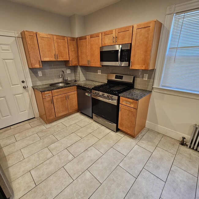 Photo - 384 Washington St Unit 1