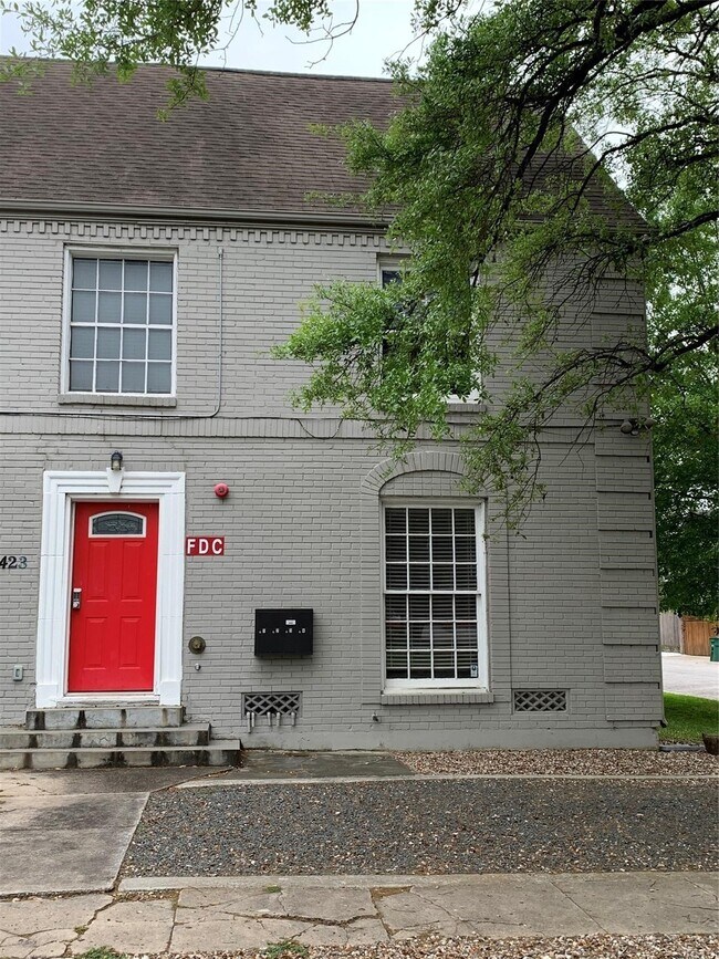 Building Photo - 2423 Woodhead St Unit 2 Rental