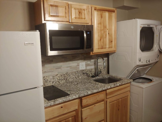 Photo - 1024 Shadow Point Dr Unidad Studio