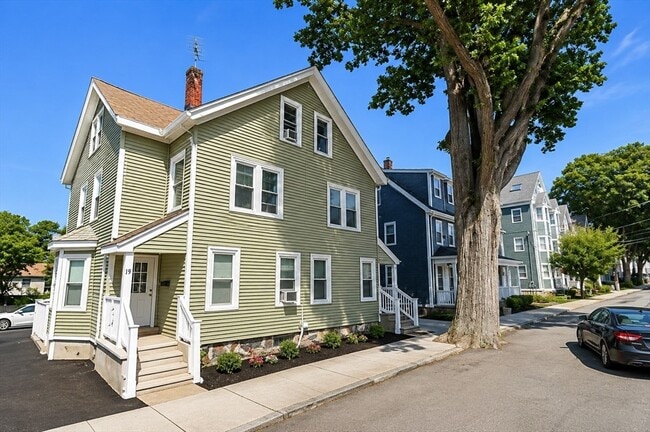 Building Photo - 19 Fayette St Unit 1