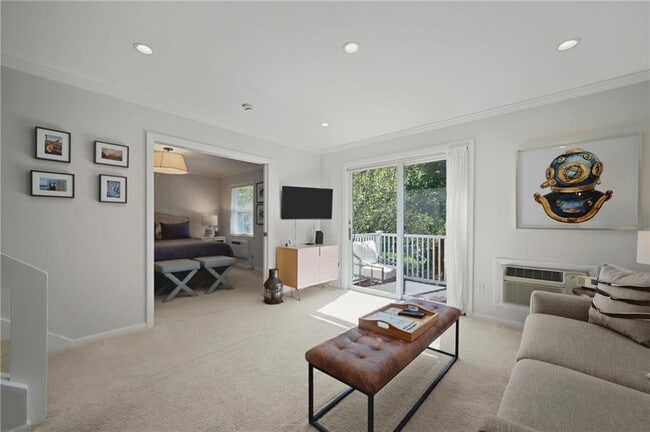 364 Bellevue Ave Unit D6
