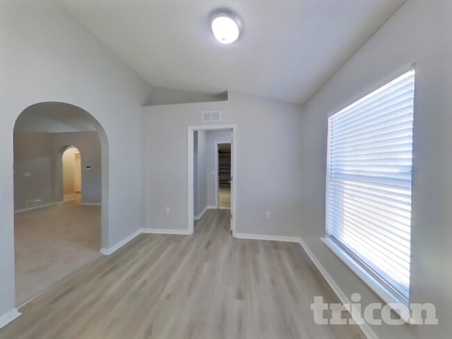 Photo - 7121 High Bluff Rd