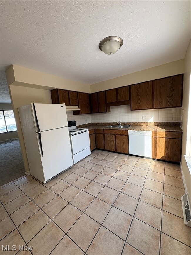 Photo - 2398 Echo Valley Dr