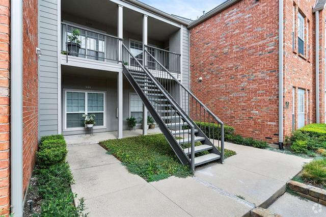 Building Photo - 12660 Hillcrest Rd Unit 5205 Rental