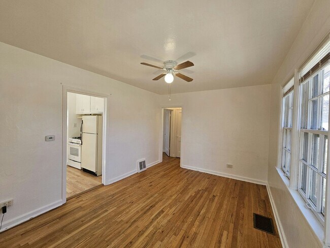 Photo - 2137 S Grant St