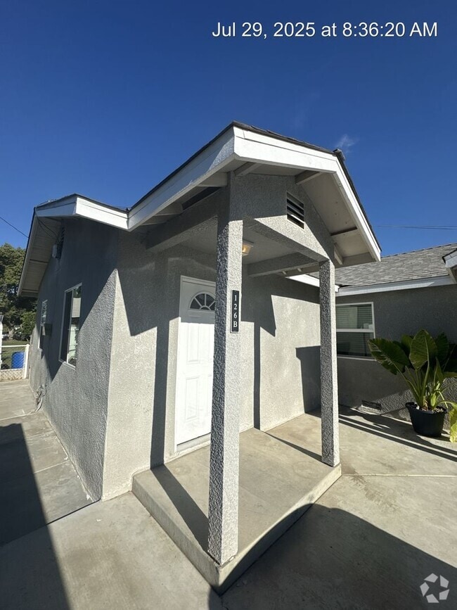 Building Photo - 3744 Unit B Rental